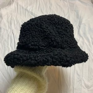 Sherpa Bucket Hat